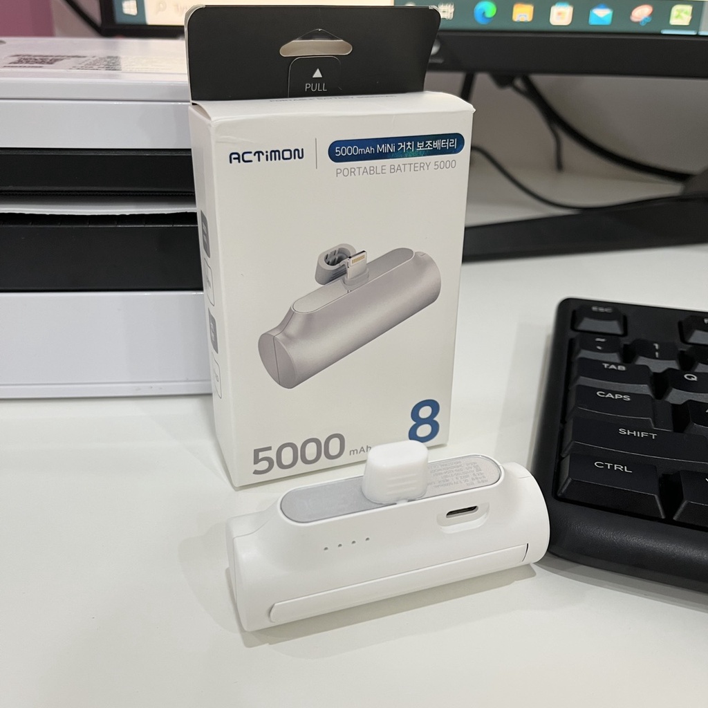 Sạc dự phòng 5000mAh mini cầm tay hãng Actimon