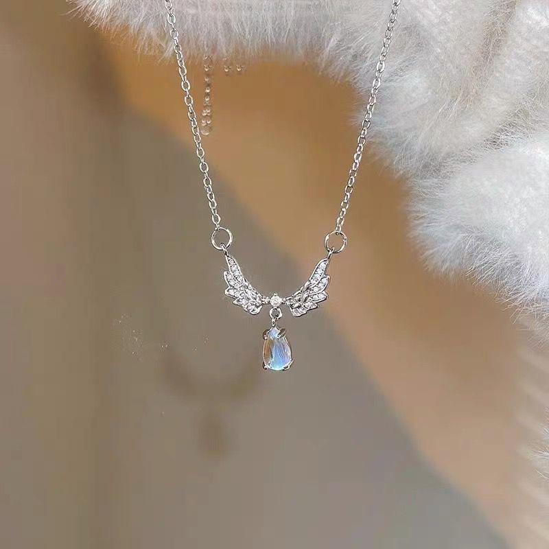 Vòng cổ Mặt Hình Đôi Cánh Thiên Thần Đính Đá Mặt Trăng Sang Trọng JP5