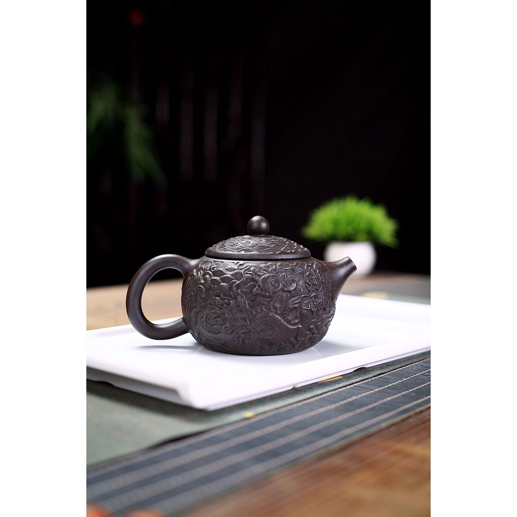 Ấm Tử Sa Nghi Hưng Tây Thi Văn Long 300 ml (Hắc Kim Sa)