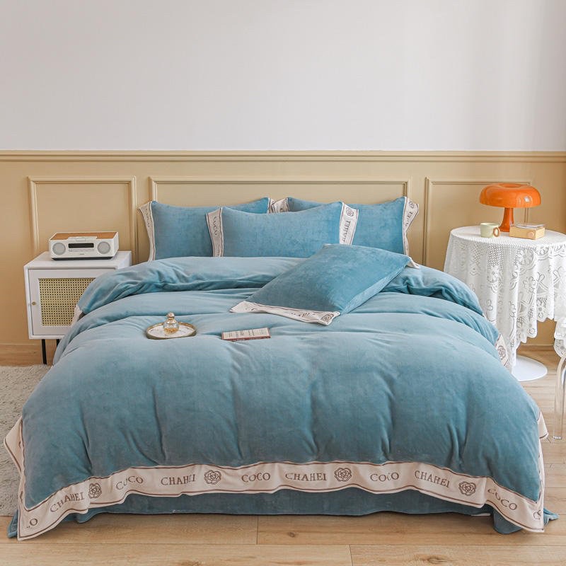 Bộ chăn ga gối nỉ nhung thêu COCO sẻies nhập khẩu mền mịn ấm áp không bị rụng lông sẵn tại Sam—Store