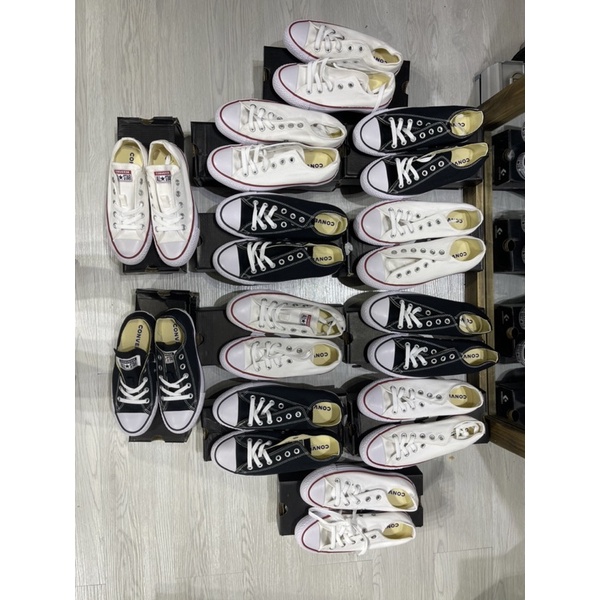 Giày Converse classic trắng huyền thoại.