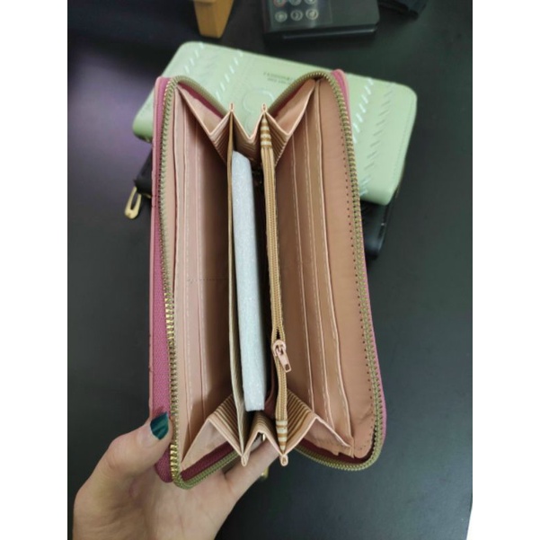 Ví nữ cầm tay dáng dài thêu gấu cực xinh hàng đẹp giá rẽ kiểu dáng đơn giản trẻ trung mẫu mới hot hit