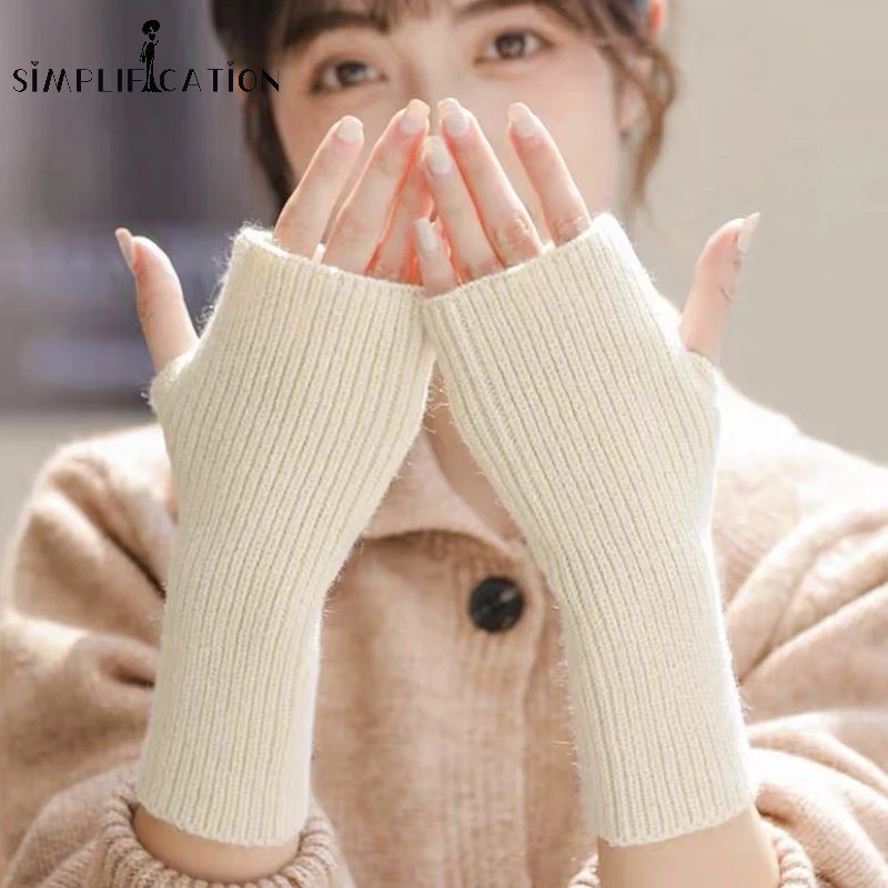 Găng Tay Len Hở Ngón Ấm Áp Màu Sắc Đơn Giản