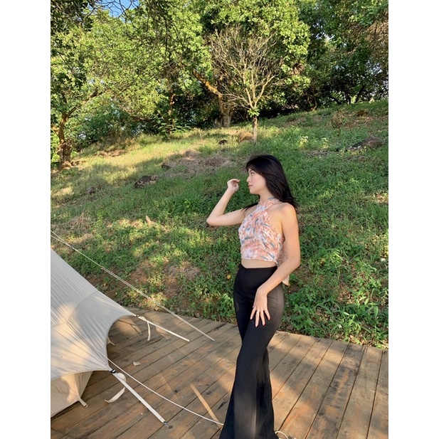 Beachclub-Áo tơ hoa cột cổ