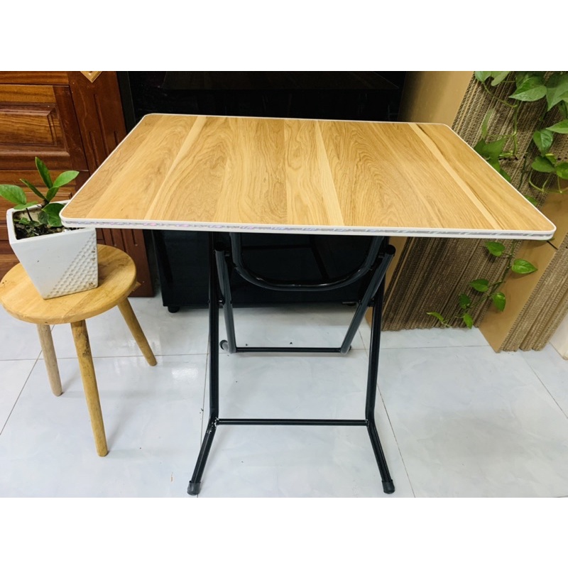 Bàn gấp chân cao 73cm gấp gọn , đa năng kích thước mặt 50/70, 40/60 cm