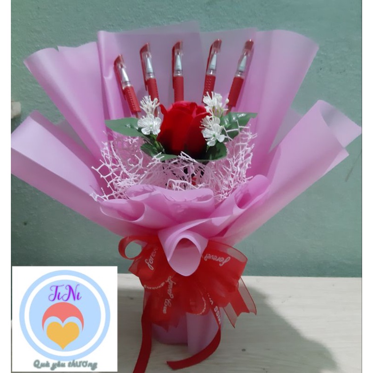 Bó hoa bút yêu thương