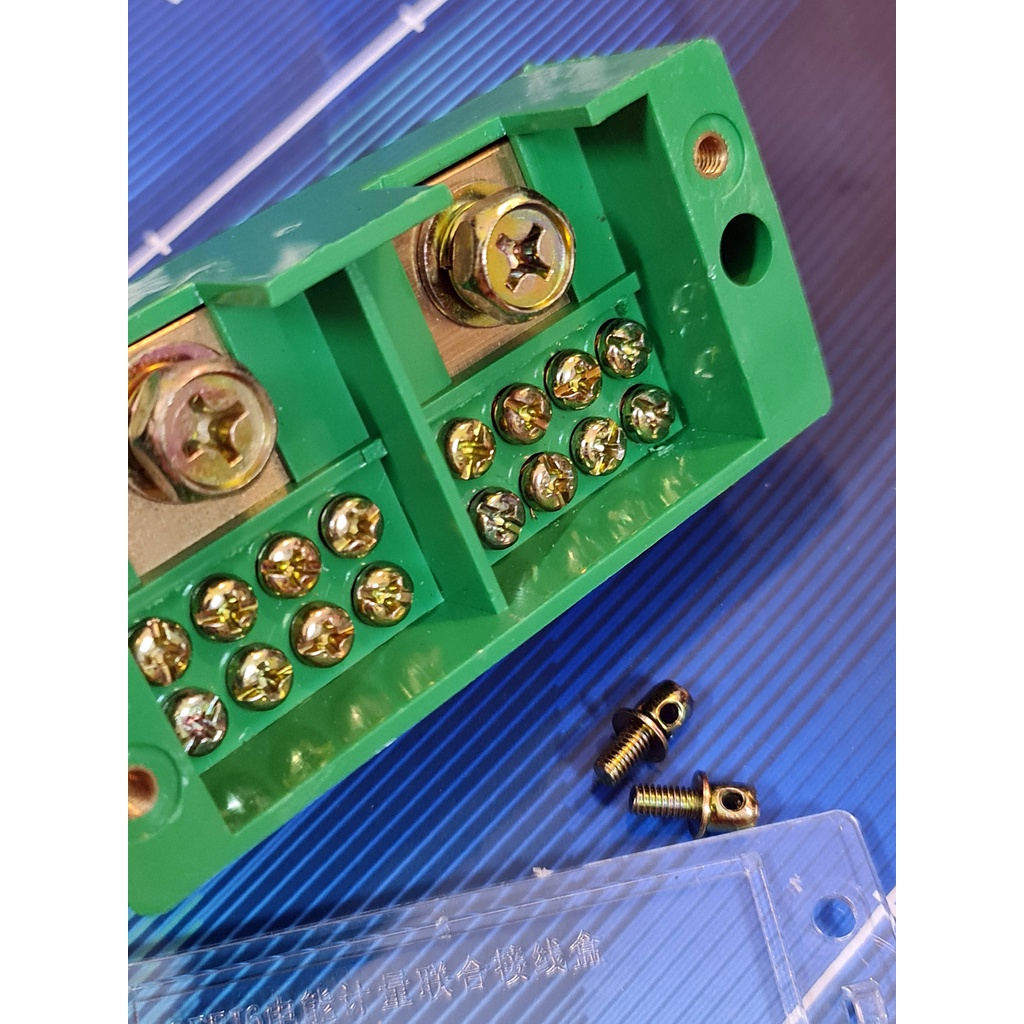 Box kết nối cao cấp 2 ra 8