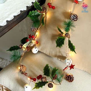 Dây đèn trang trí Noel kẻ du hành