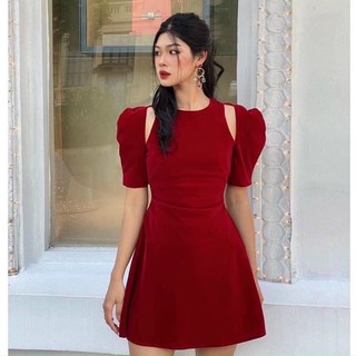 ĐẦM NHUNG KHOÉT VAI