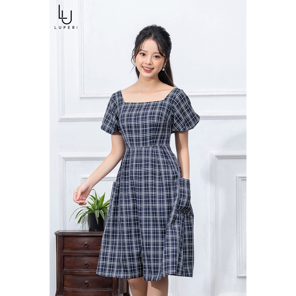 Váy Công Sở Thiết Kế LUPERI Cô Vuông Thanh Lịch, Cách Điệu Túi Tiện Lợi, Chất Liệu Kẻ Hàn Cao Cấp LFV3274