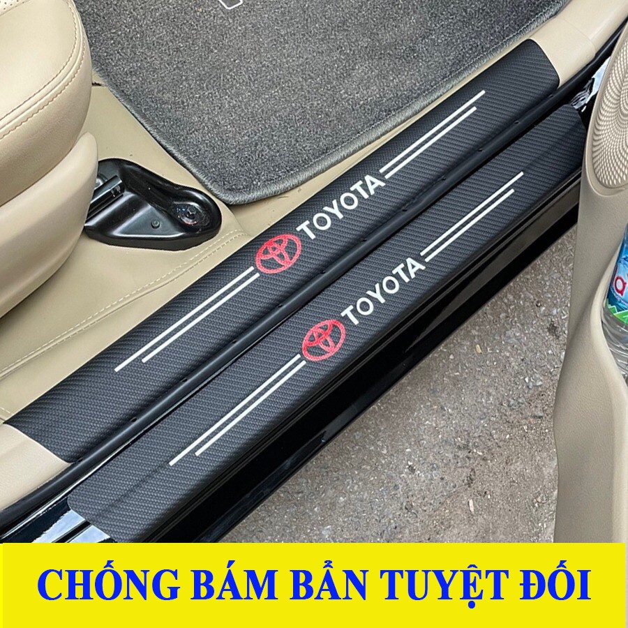 Miếng dán carbon chống trầy xước, chống bám bụi bẩn bậc cửa, cốp xe ô tô