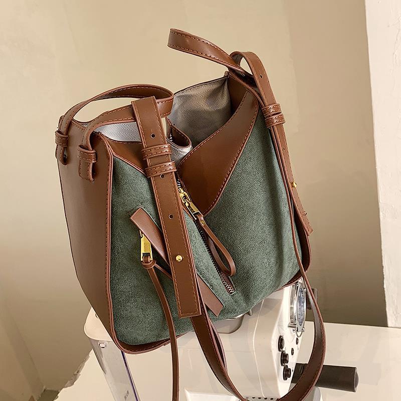 Ielgy Túi bucket Đeo Chéo Vai Sức Chứa Lớn Màu Tương Phản Cổ Điển Cho Nữ