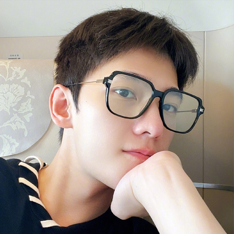 Kính Mát Gọng Vuông Chống Bức Xạ Cho Cả Nam Và Nữ