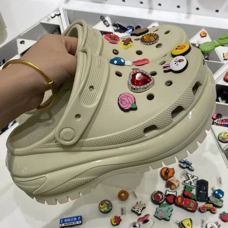 Guốc Crocs Cổ Điển MEGA|207988