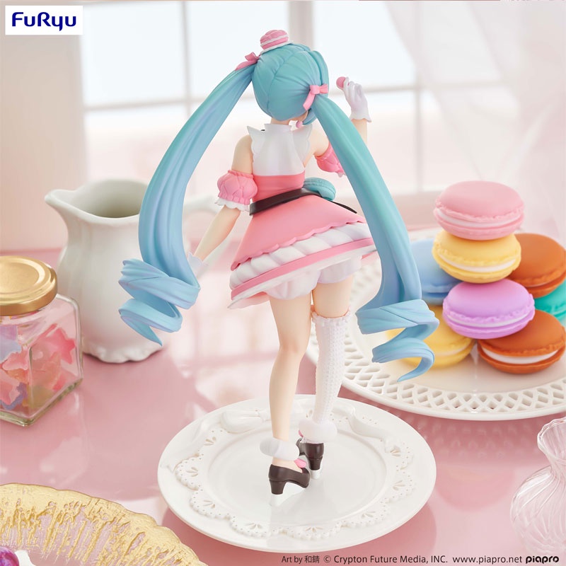 Mô Hình Hatsune Miku Sweet Macaron Ver. Figure