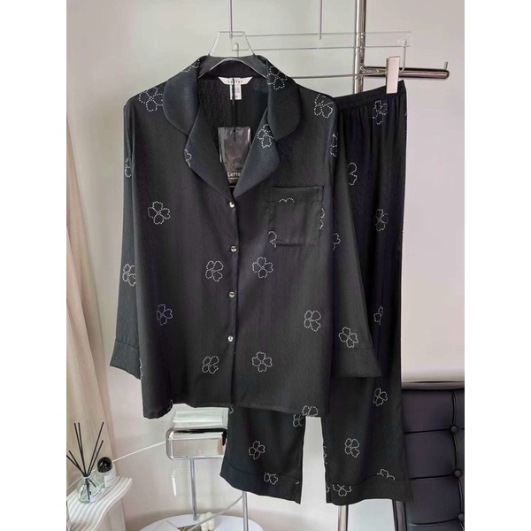 ❤️Pijama Dài Dài, Lụa Xước Mềm Mịn, E Có 2 Màu Đen và Hồng, Xịn Xò Của Hãng Letter ạ🤗