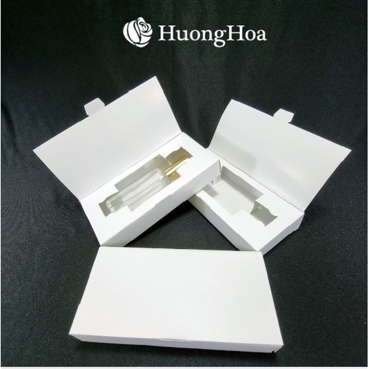 Hộp giấy cao cấp màu trắng mã 4