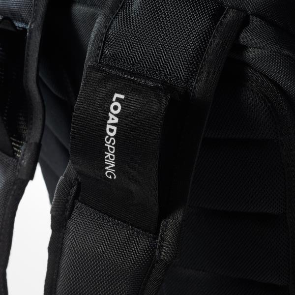 Balo Phượt Du lịch Ops có ngăn giày riêng chống dơ, ngăn laptop cùng nhiều ngăn nhỏ, thích hợp leo núi đi phượt