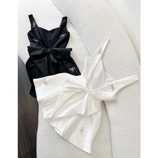 Đầm xoè nơ đá hở lưng 🖤 ( hết )