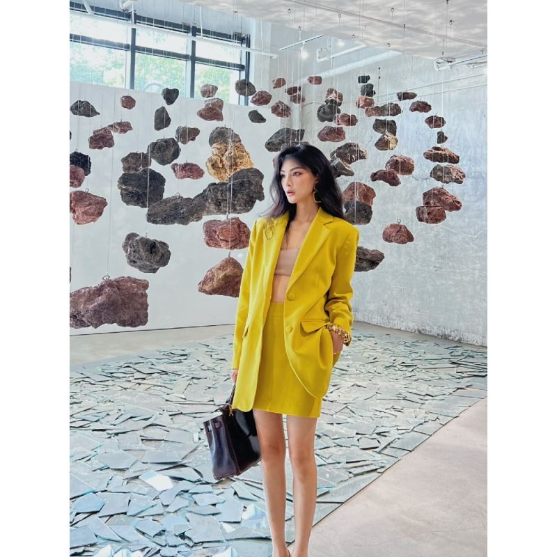 Phong Cách mới!Bộ Áo Vest + Chân Váy Ngắn Màu Vàng Mù Tạt Phong Cách Thời Trang Công Sở Mùa Thu 2022 Mới
