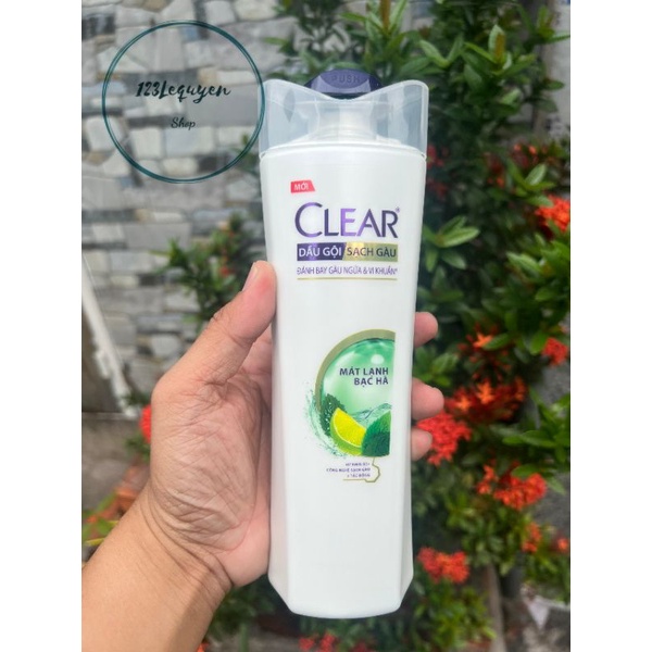 DẦU GỘI CLEAR MÁT LẠNH BẠC HÀ (370G)