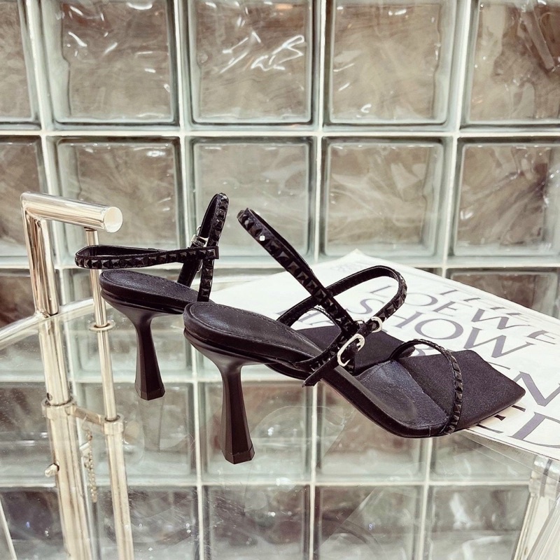 Sandal quai đá mảnh