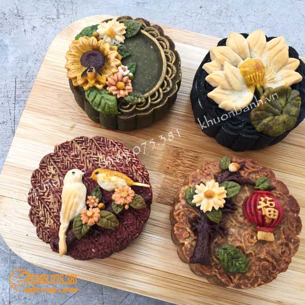 Khuôn nhựa vỉ 4 khuôn trơn đổ thạch rau câu bánh trung thu hiện đại