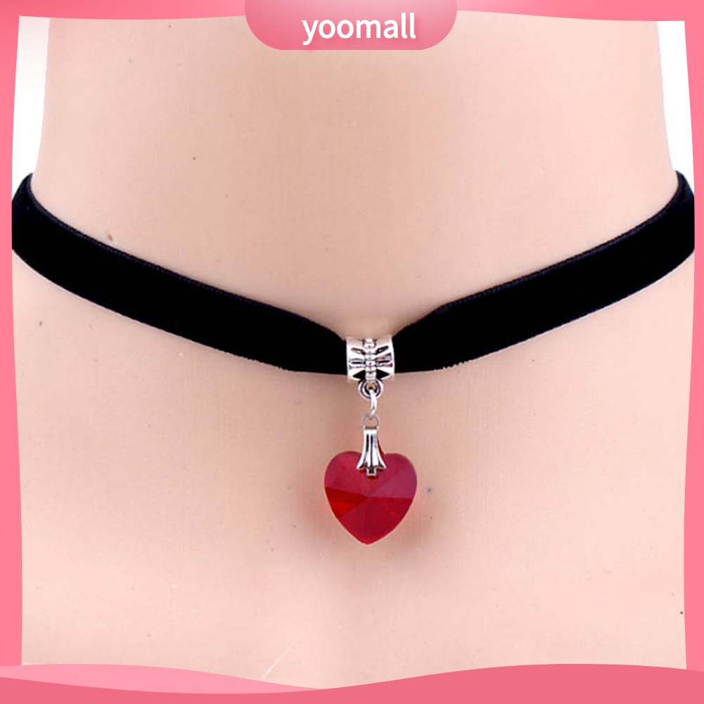 Vòng Cổ Choker Dây Nhung Mặt Trái Tim Đính Đá Phong Cách Gothic