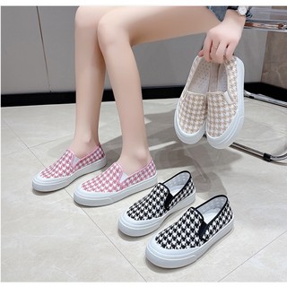 Giày lười nữ chất liệu vải ba màu kẻ caro