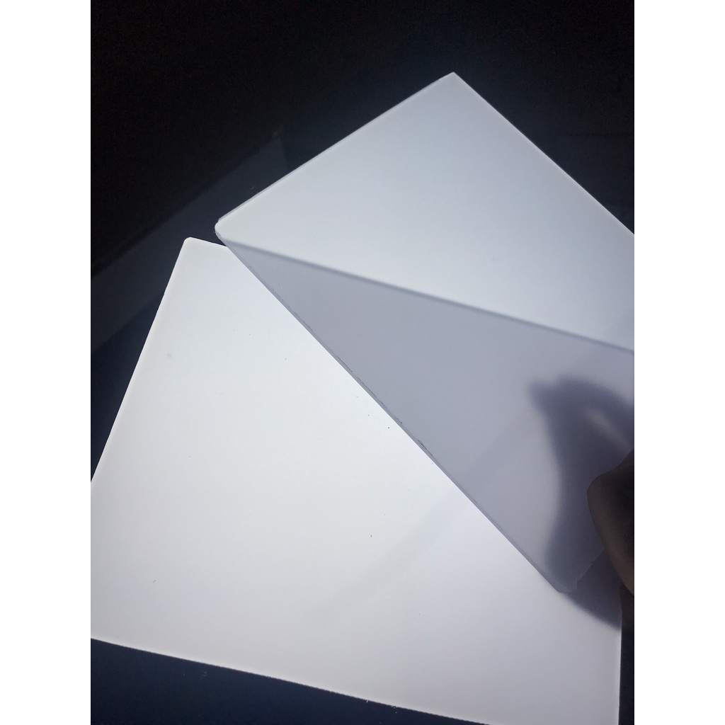 Combo 2 Tấm nhựa Polycarbonate tản sáng 4,5mm