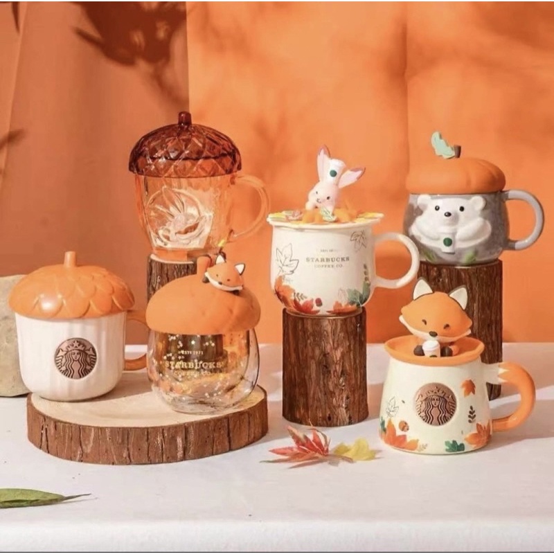 BST cốc starbucks mùa thu con cáo 2022