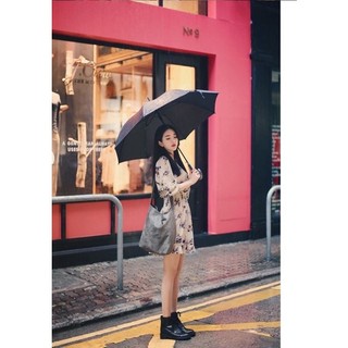 Đầm in hoa phong cách retro