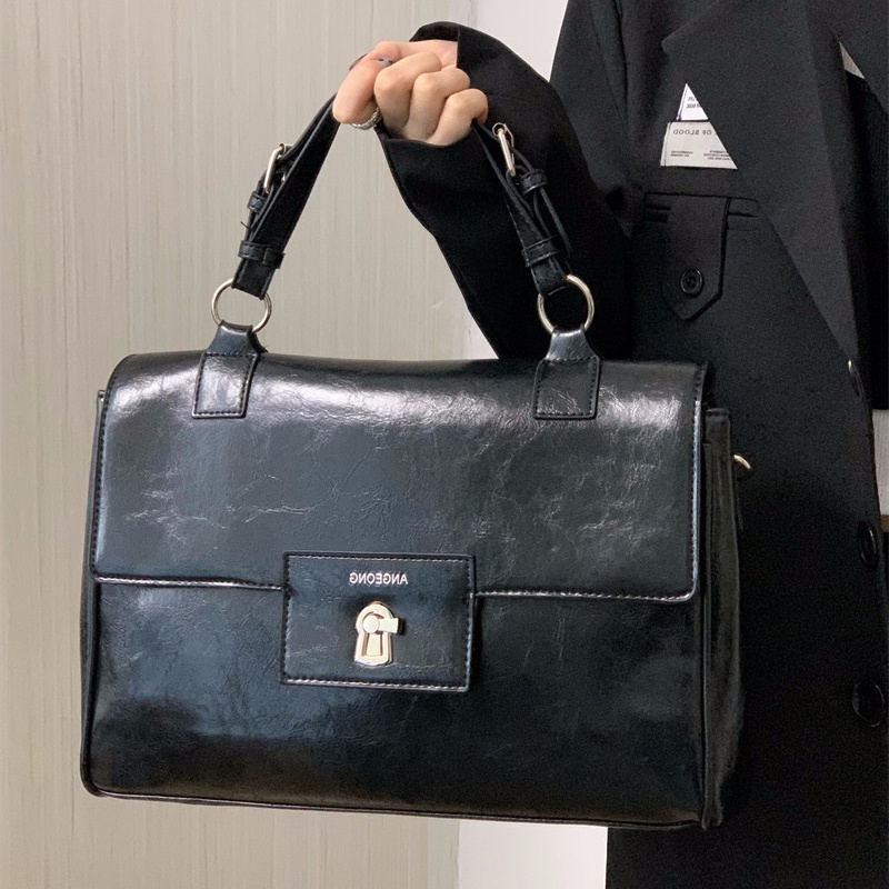 Ielgy Quần Lót Ngắn Cỡ Lớn Màu Đen Nhám Cổ Điển Có Khóa Cài Chất Lượng Cao Cho Nữ