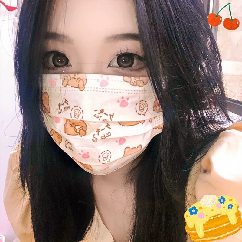 Khẩu trang y tế 3 lớp gấu dâu lotso hoạt hình siêu dễ thương xinh xắn đáng yêu cho nữ hot trend hàn quốc De Perier