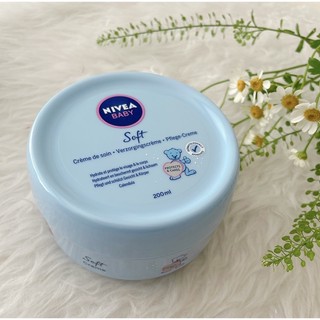 Kem dưỡng da cho bé nivea baby soft, hũ 200ml