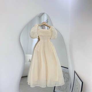 Đầm midi kem cổ vuông xếp ly (Freesize)