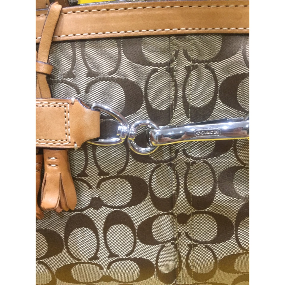 Túi xách COACH