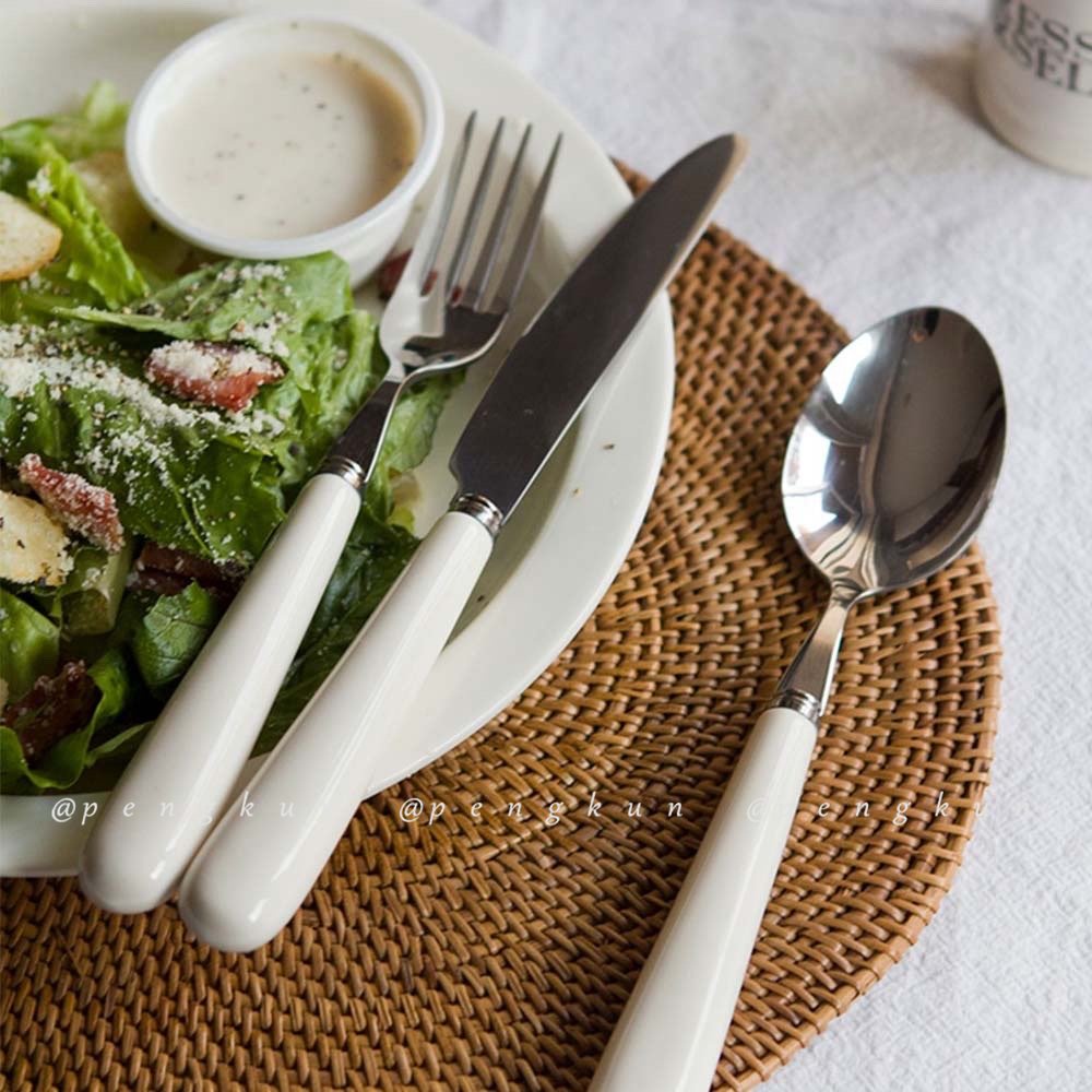 Bộ Muỗng Nĩa Ăn Tráng Miệng Bằng Sứ Màu Trắng Thiết Kế Đơn Giản Tiện Dụng