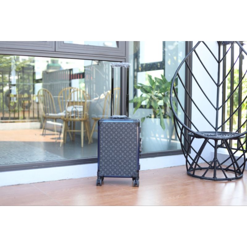 Vali Louis vuitton- Hàng loại 1_ hoa lv đen