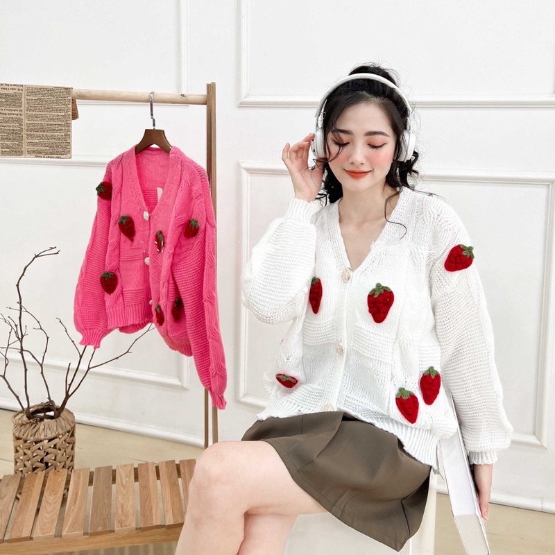 Áo khoác len cadigan dâu tây nổi siêu xinh