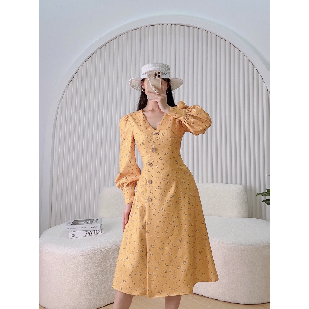 D167 VÁY VÀNG HOA NHÍ DÀI TAY