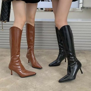 Bốt gối da lì cổ vát cong mũi nhọn gót nhọn đen nâu
