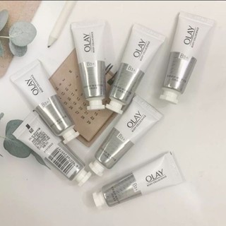 Kem Dưỡng da tay Olay B3