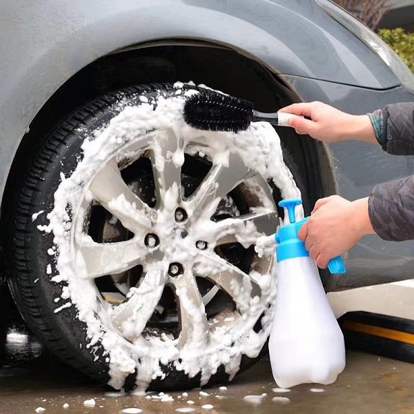 Bình Xịt Tạo Bọt Tuyết Rửa Xe Ô Tô , Xe Máy Cầm Tay 1.8L Tiện Dụng
