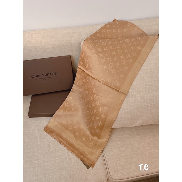Khăn gấm nhũ L v fullbox túi giấy