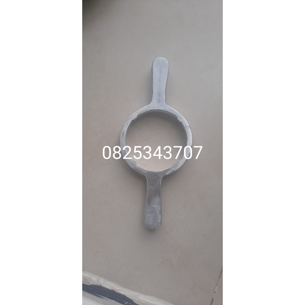 Cây vặn và mở nắp bình nước 20L bằng nhôm ( p100,p110)