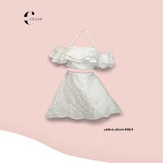 set váy rời trễ vai dây cổ yếm trắng