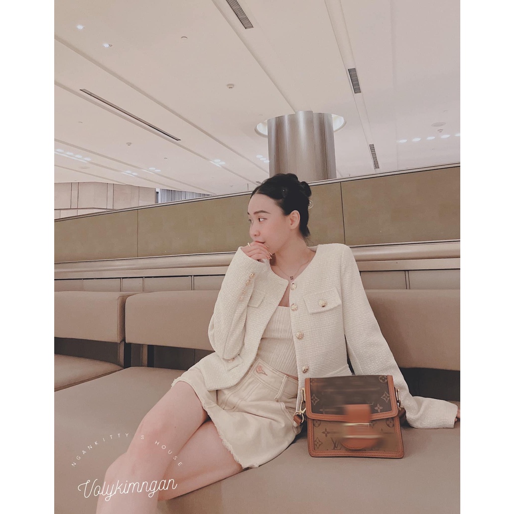 Áo khoác dạ color nút vàng