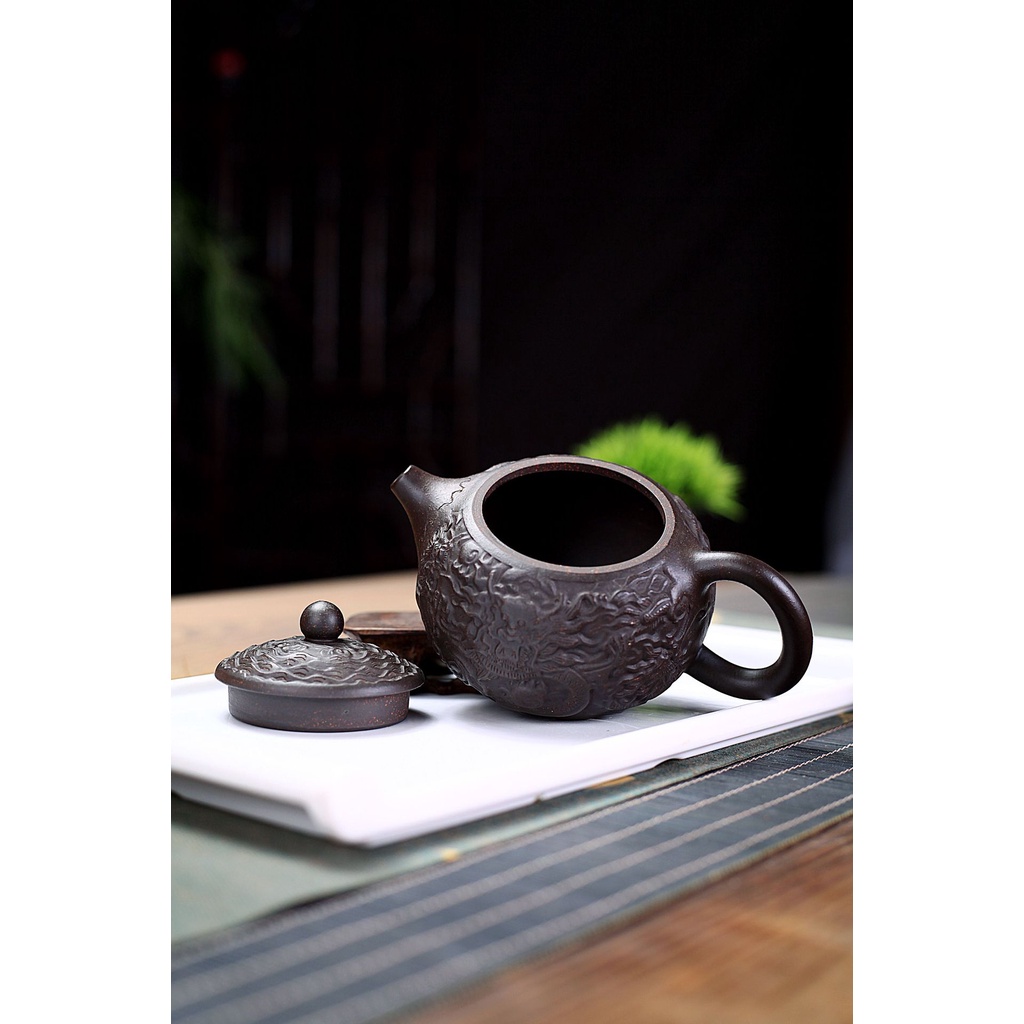 Ấm Tử Sa Nghi Hưng Tây Thi Văn Long 300 ml (Hắc Kim Sa)