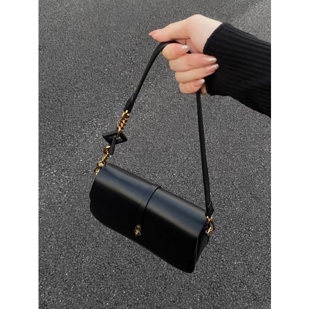 Túi khoá quai thoi